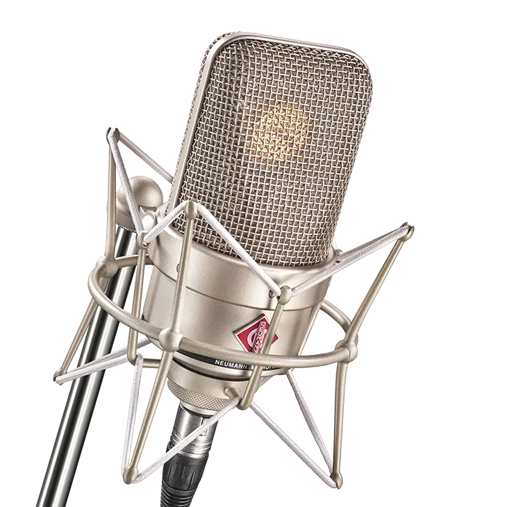 Neumann TLM 49 Ensemble micro cardioïde vintage vue frontale avec large grille M 49 et esthétique classique